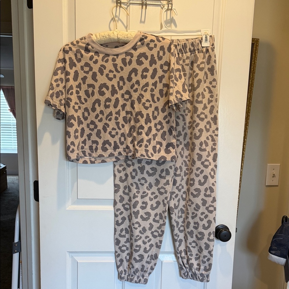 Colsie Tan and Gray Leopard Women’s Pajama Set